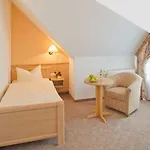 Hotel Marschall Duroc 4*