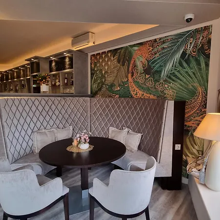 Marschall Duroc Hotel 4*