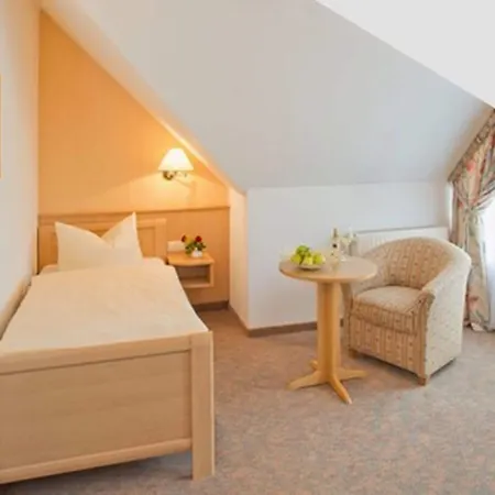 Hotel Marschall Duroc 4*