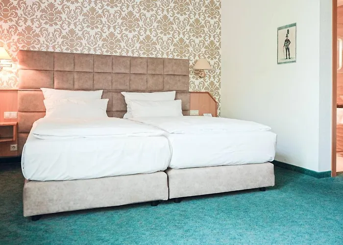 Hotel Marschall Duroc 4*